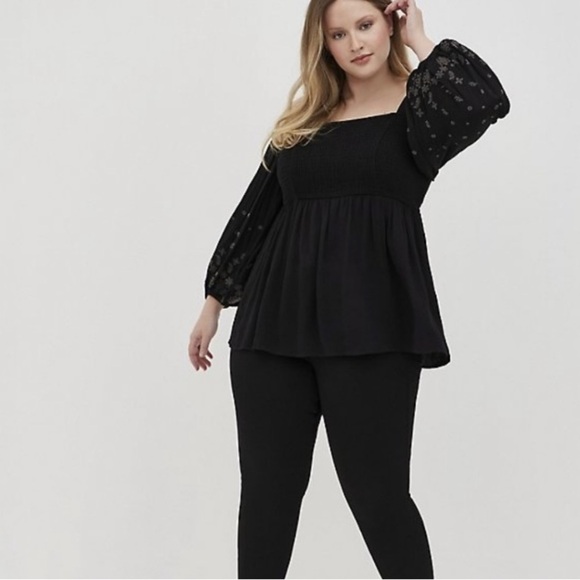 Torrid Gauze Black Cold Shoulder Blouse Embroidered Eyelet Puff Sleeves 00 M/L - Picture 1 of 10